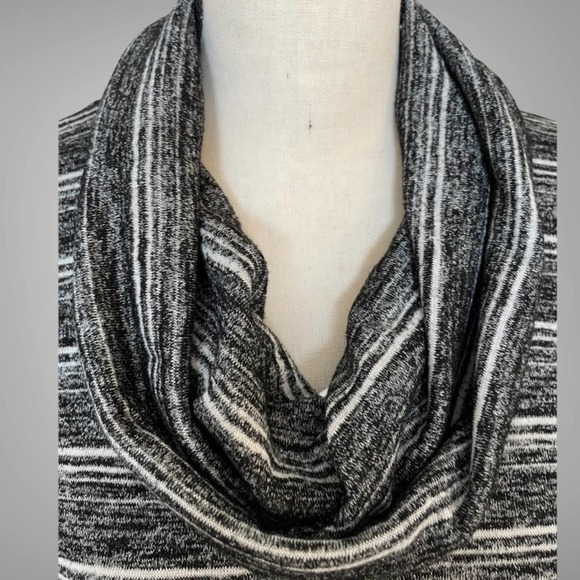 Whbm Black/White Loose Cowlneck Stripe Sweater Size XS - Picture 3 of 10